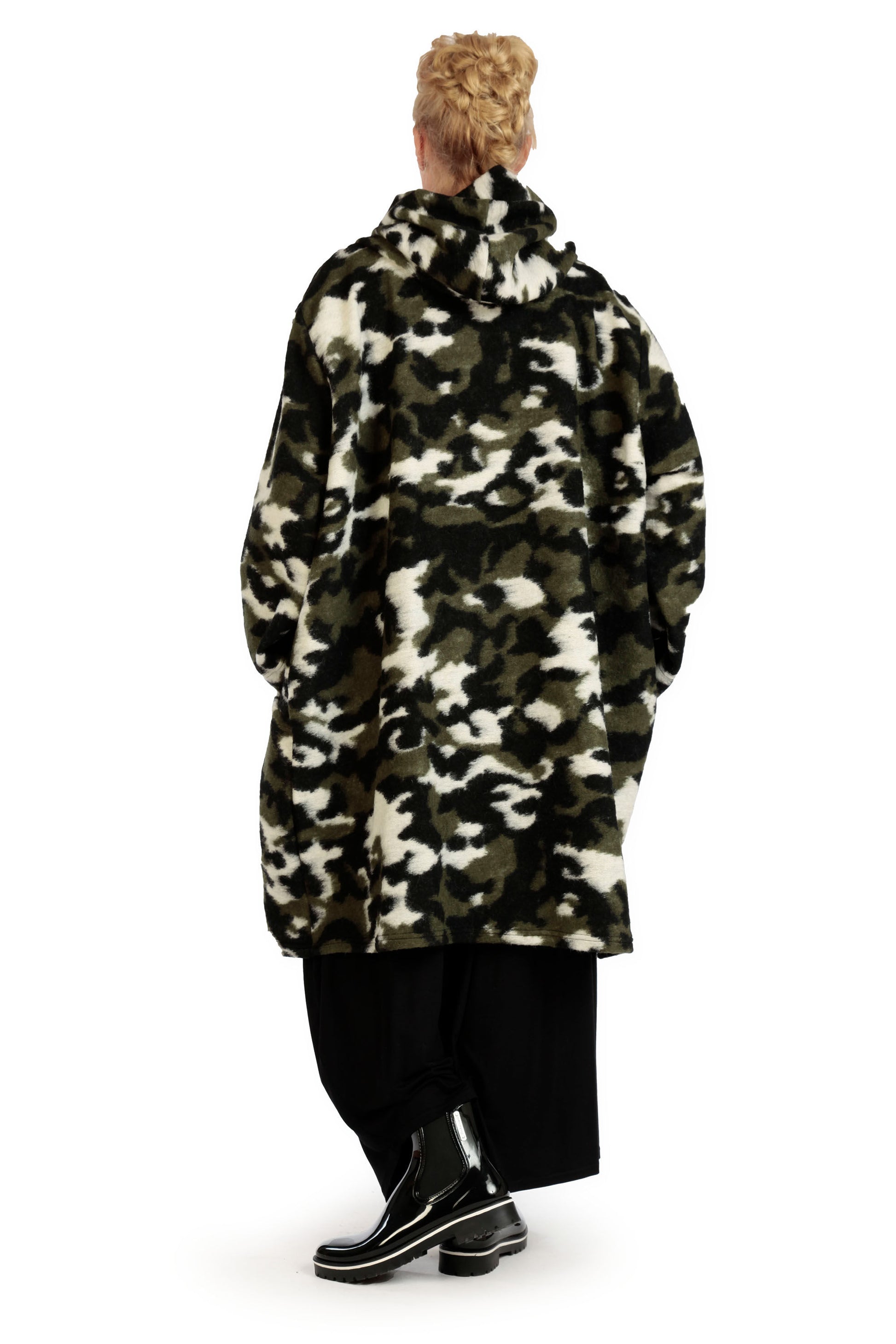  Ballonmantel in gestreiftem Camouflage mit Kapuze, Taschen und Oversize-Schnitt für kalte Tage