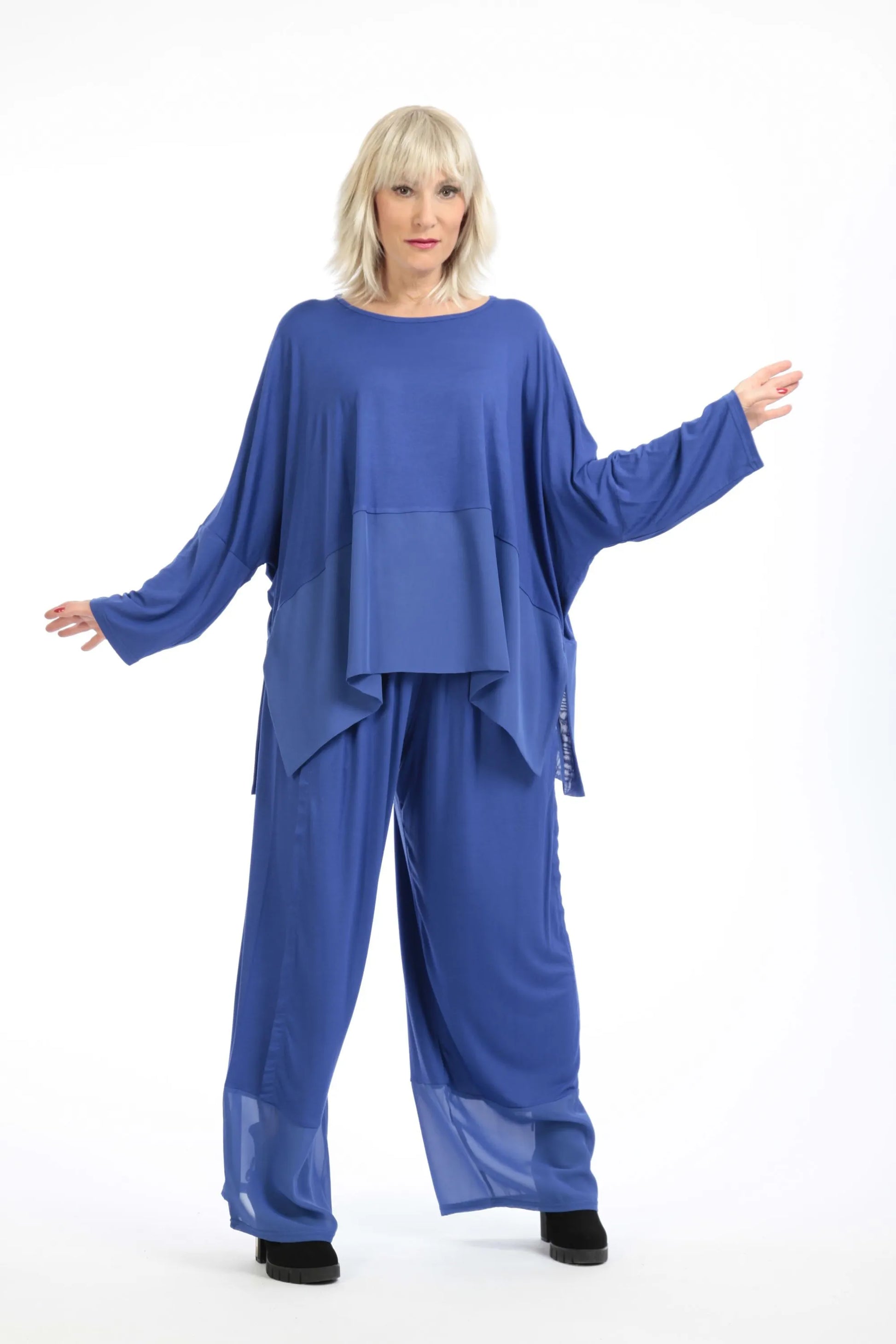  Kastiges Shirt mit elegantem Chiffon-Besatz in legerem Oversized-Schnitt für Plus-Size-Mode