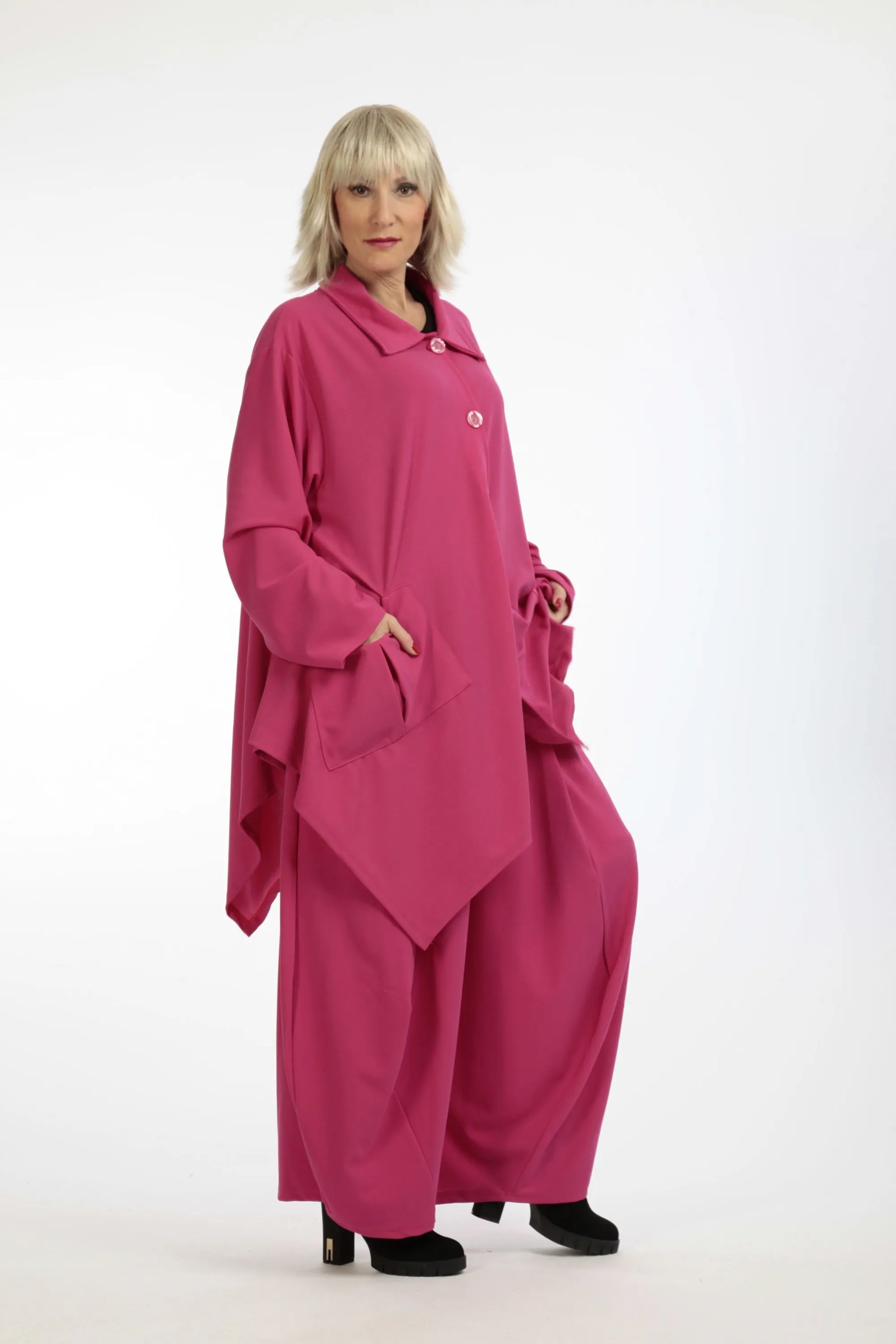  A-Form Jacke im frischen Fuchsia für Lagenlooks mit dehnbarem Kreppstoff und Oversize-Passform