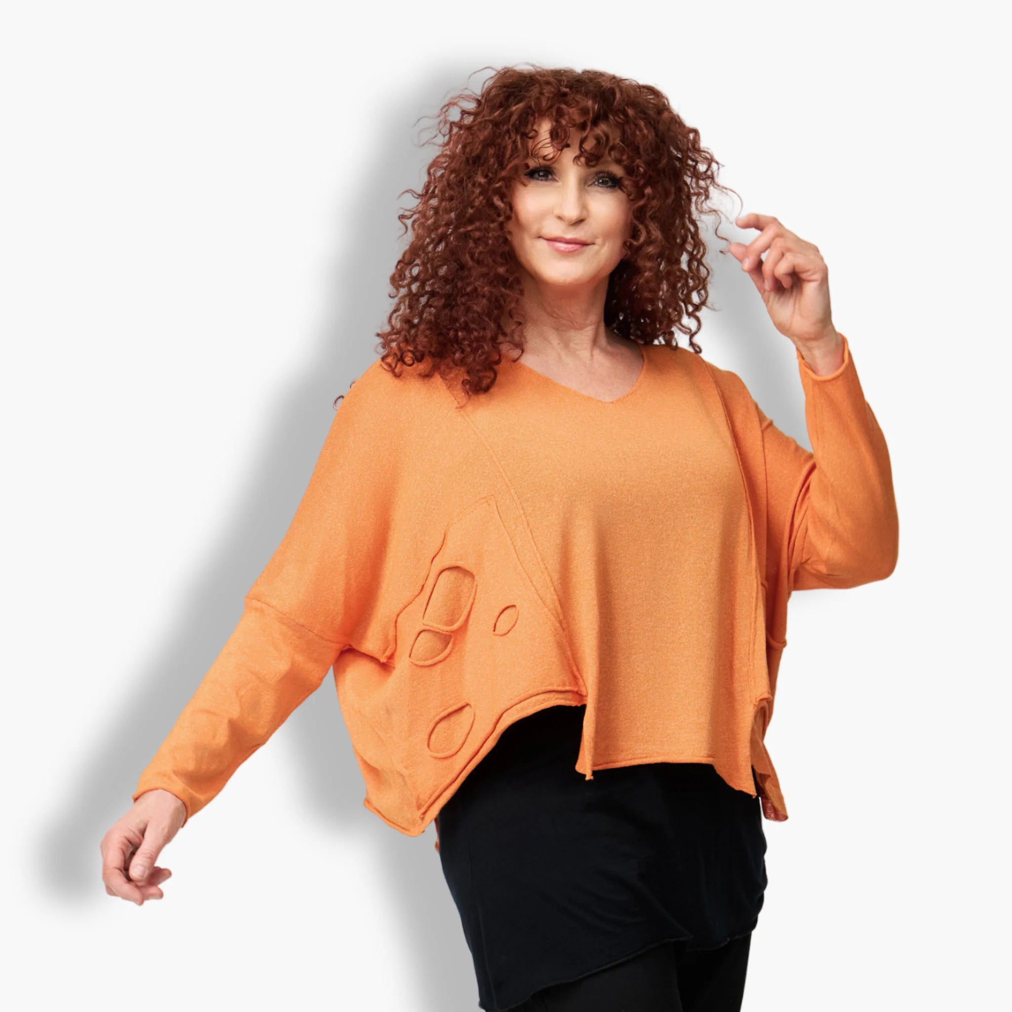 Amandine Pullover in kastiger Form, aus Viskose, A2502, Orange, Schick, Modern, Bequem