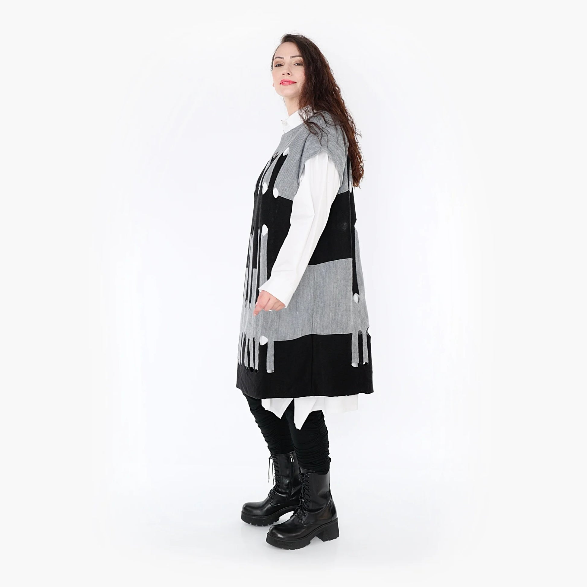  Kastiger Oversize-Poncho in zeitlosem Grau-Schwarz aus hochwertiger Baumwolle für Plus Size Fashion