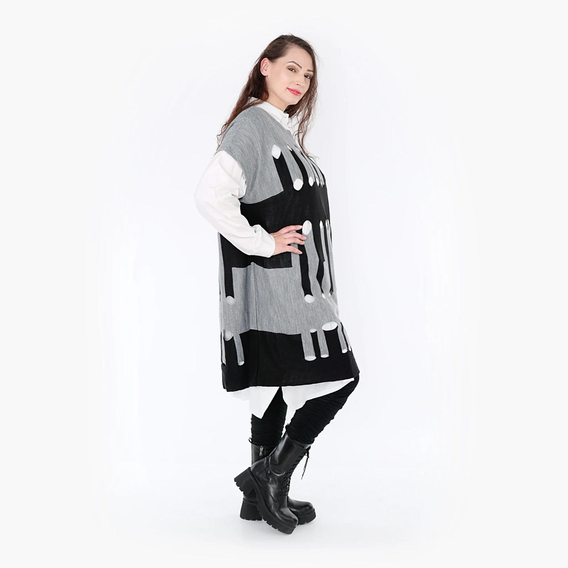  Kastiger Oversize-Poncho in zeitlosem Grau-Schwarz aus hochwertiger Baumwolle für Plus Size Fashion