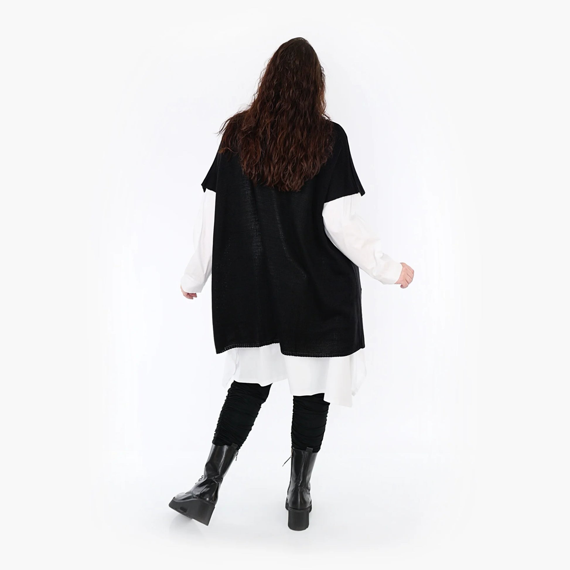  Stylischer Poncho aus weicher Baumwolle und Acryl im modischen Strickmuster für Plus-Size-Trends