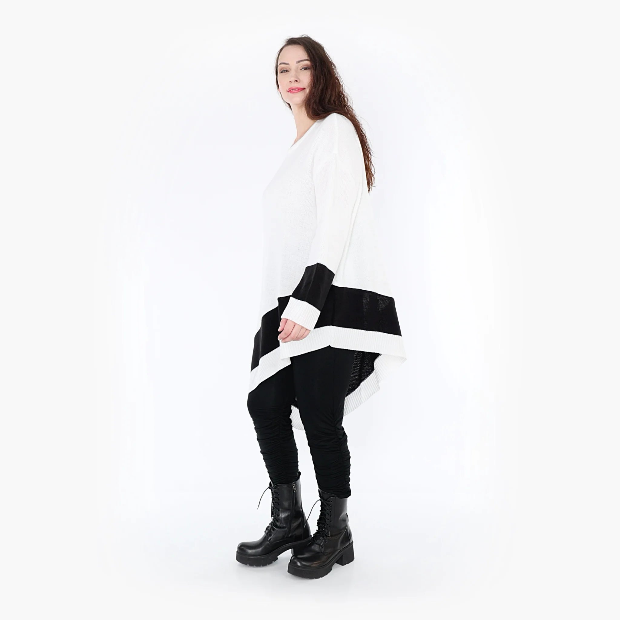  AKH Fashion Bigshirt in asymmetrischer Form, aus Baumwolle, 1343.02331, Weiß-Schwarz, Schick