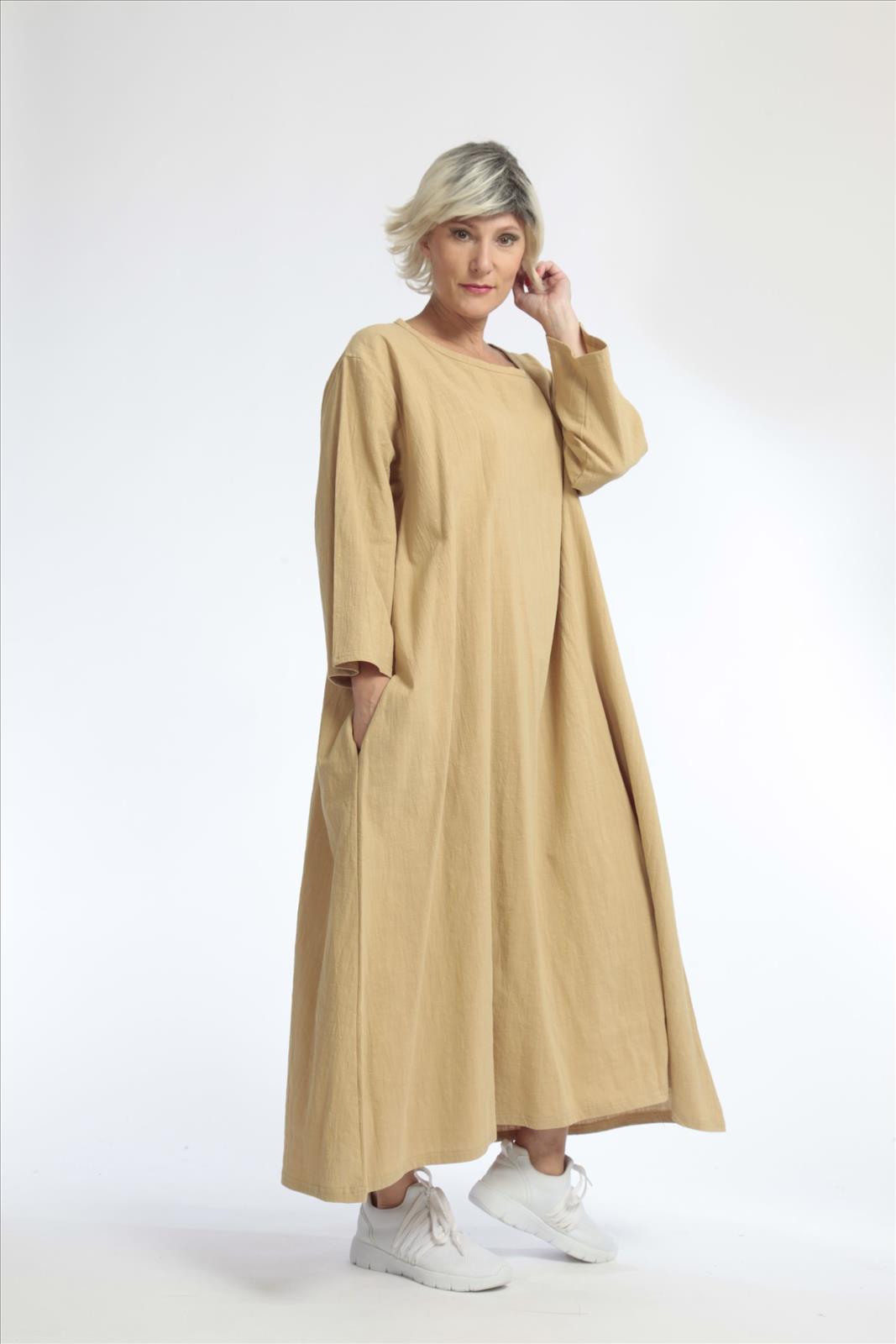  Oversize Ballonkleid in Beige mit eleganter Leinenoptik und praktischen Nahttaschen für Lagenlook