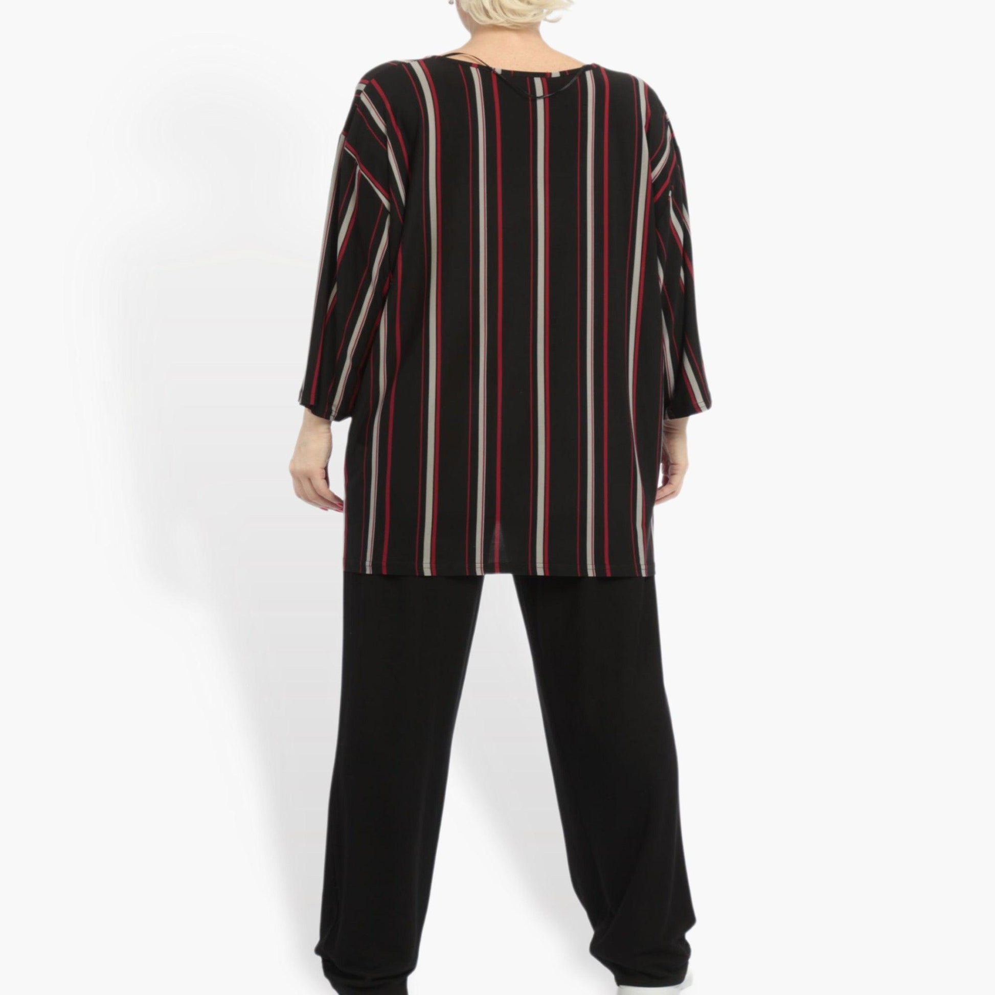  Stylisches Oversize-Shirt im trendy Schwarz-Grau-Rot mit Lagenlook und 3/4-Ärmeln für Plus Size