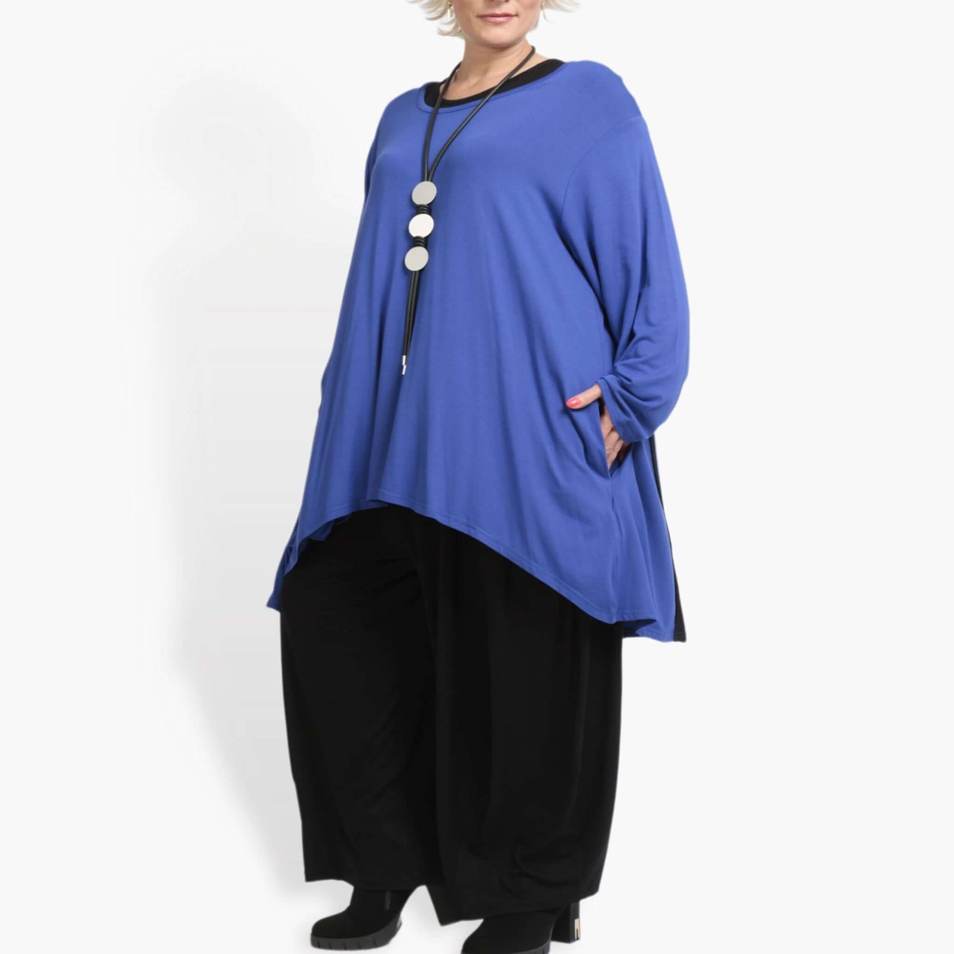  Chicer Oversize Vokuhila-Pullover in royalblau mit seitlichen Taschen und modernem Schnitt