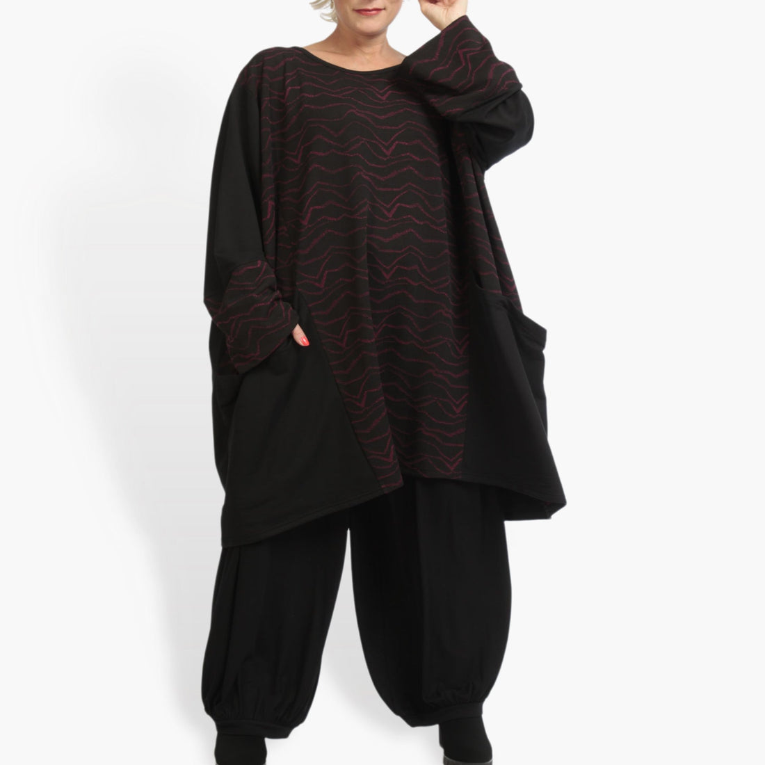  Bigshirt von AKH Fashion aus Viskose in gerader Form, 0932.06660, Schwarz-Fuchsia, Schick