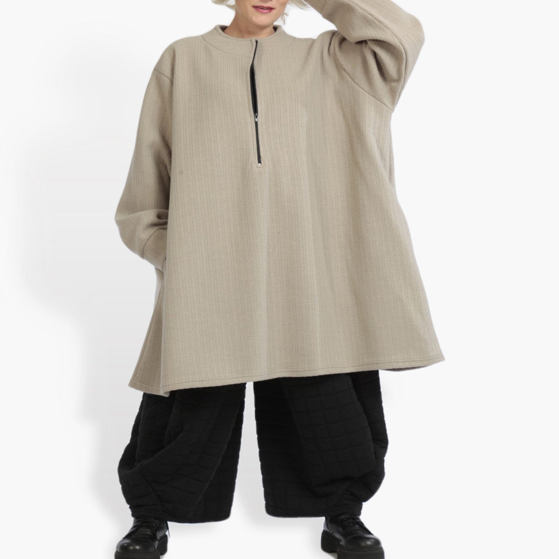  Bigshirt von AKH Fashion aus Materialmix in kastiger Form, 0960.06818, Beige, Schick, Modern